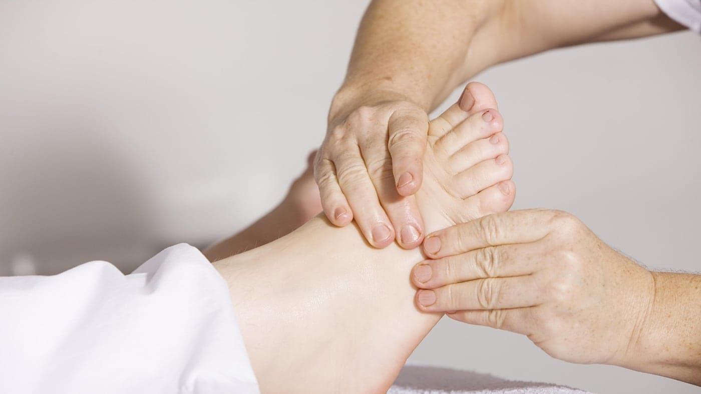 Massaging the foot is a handy extra once the pain has begun to settle (Photo: andreas160578 / Pixabay)